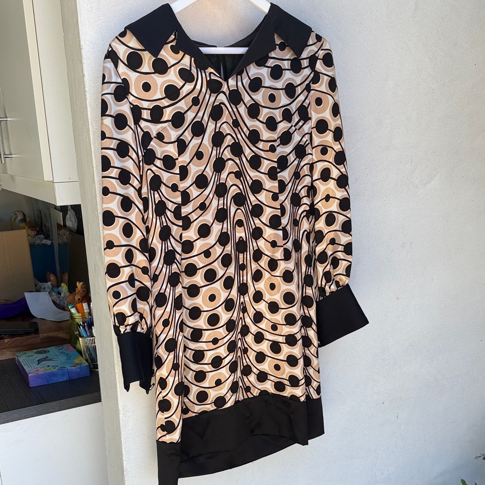 VINTAGE: Stylish Black and Beige Patterned Dress